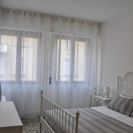 M.Aurelio Red Appartement Milaan Buitenkant foto