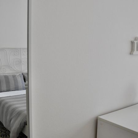 M.Aurelio Red Appartement Milaan Buitenkant foto