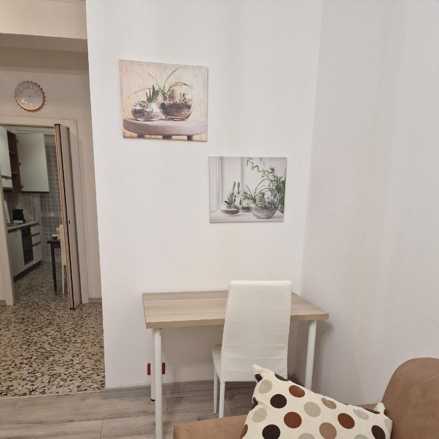 M.Aurelio Red Appartement Milaan Buitenkant foto