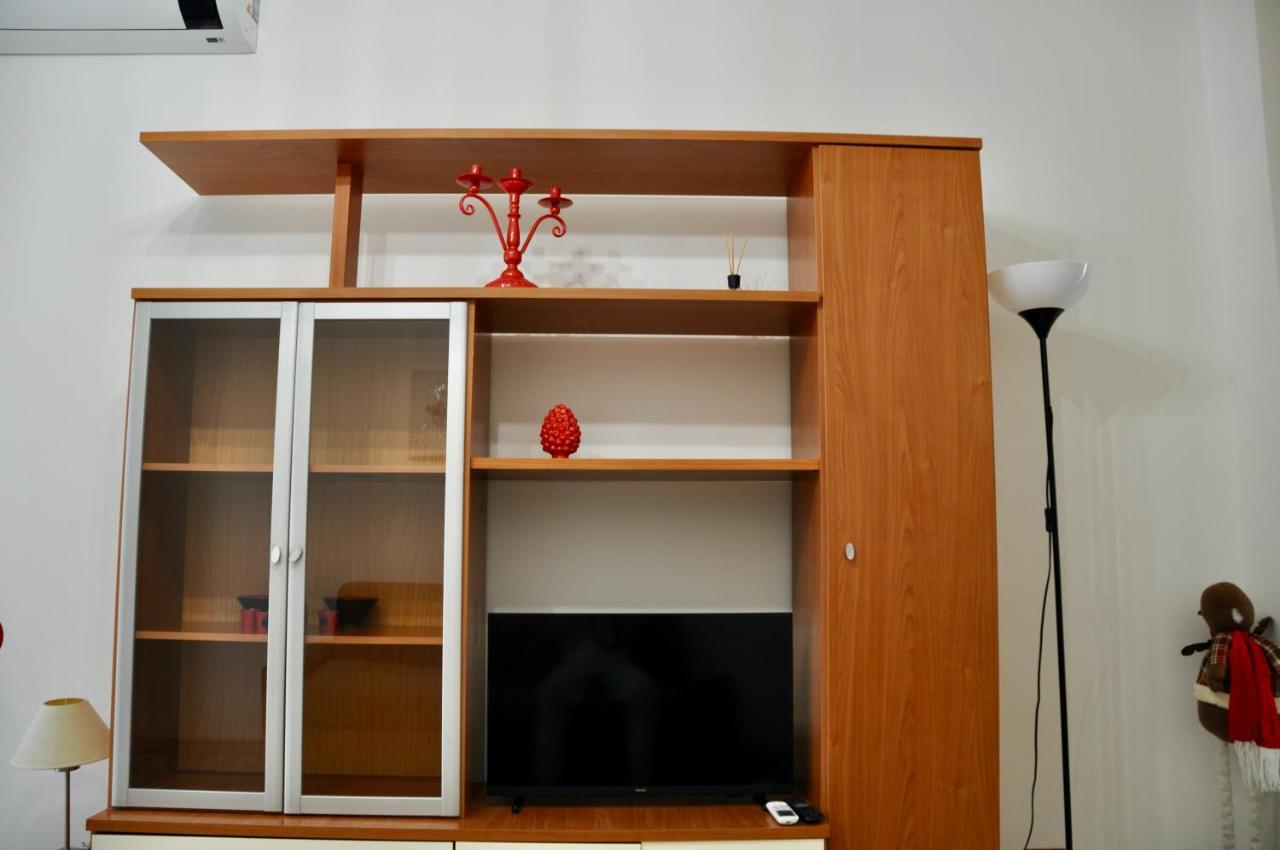 M.Aurelio Red Appartement Milaan Buitenkant foto