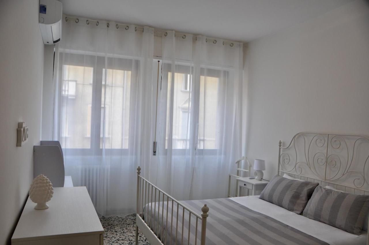M.Aurelio Red Appartement Milaan Buitenkant foto