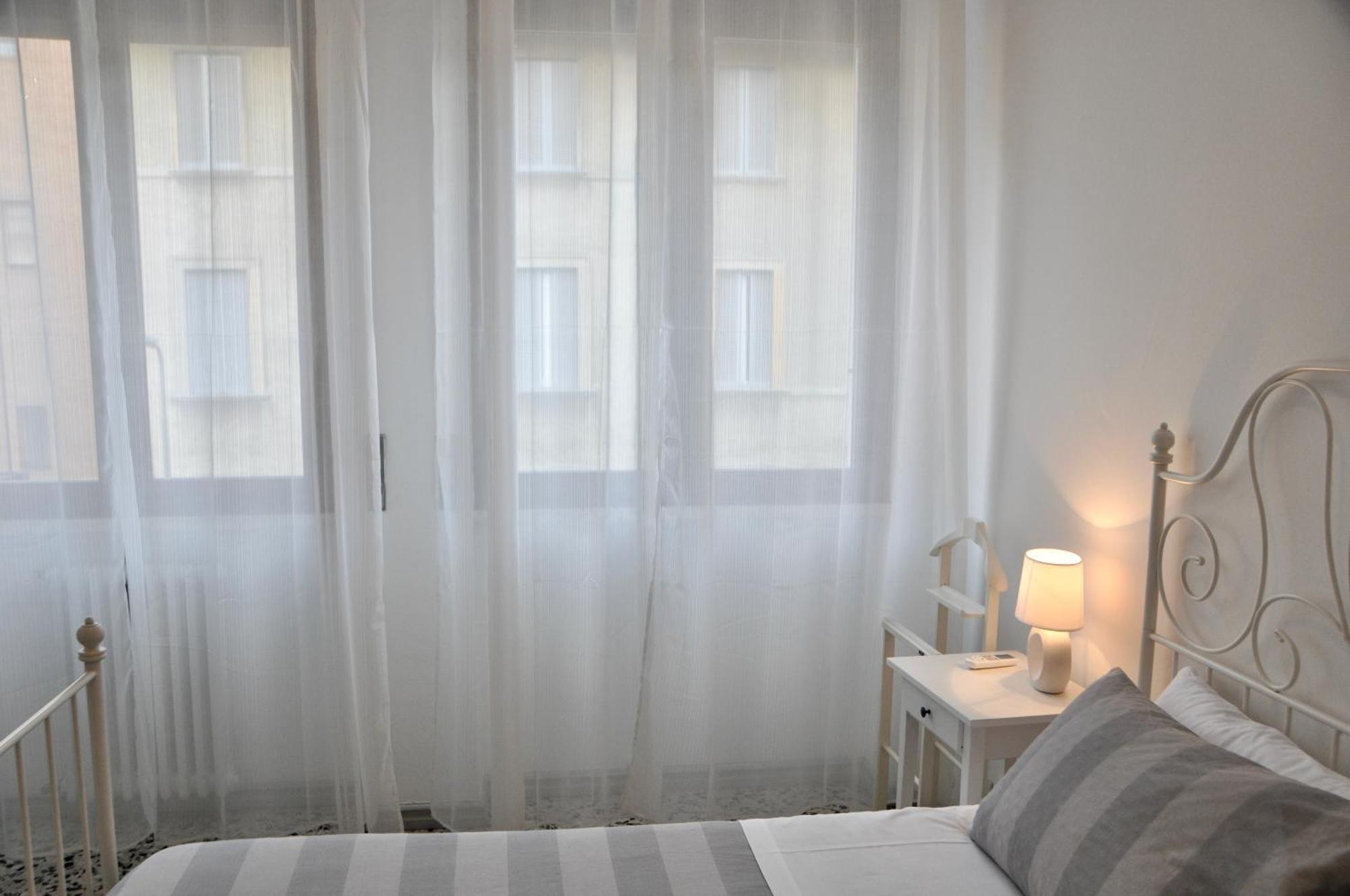 M.Aurelio Red Appartement Milaan Buitenkant foto